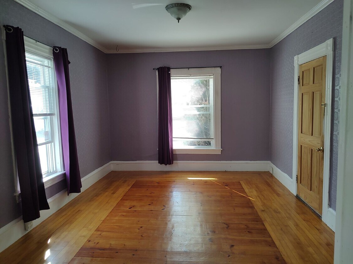 3 bed bedroom/office - 44 Reservoir Ave