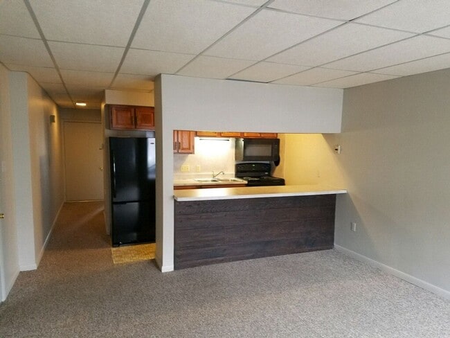 Foto del edificio - 613 W Broadway