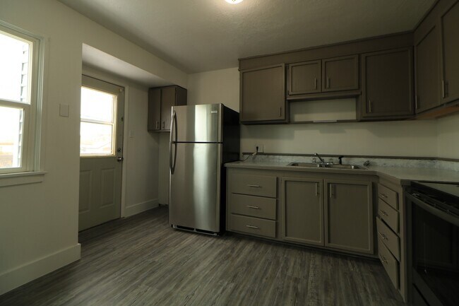 Foto del edificio - Pet Friendly Kearns Home