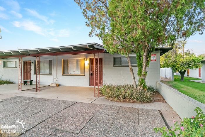 Primary Photo - Charming 2Bdm 1Ba Apartment in Phoenix - M...