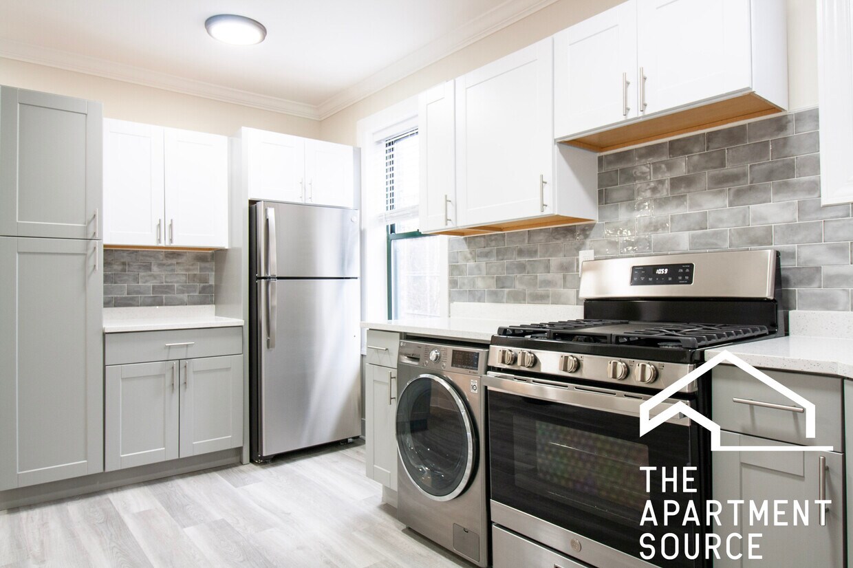 Foto principal - 3841 N Greenview Ave