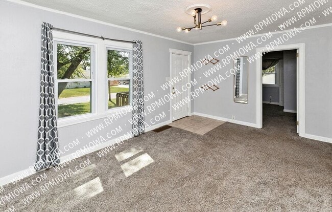 Foto del edificio - 713 Maxwelton Dr