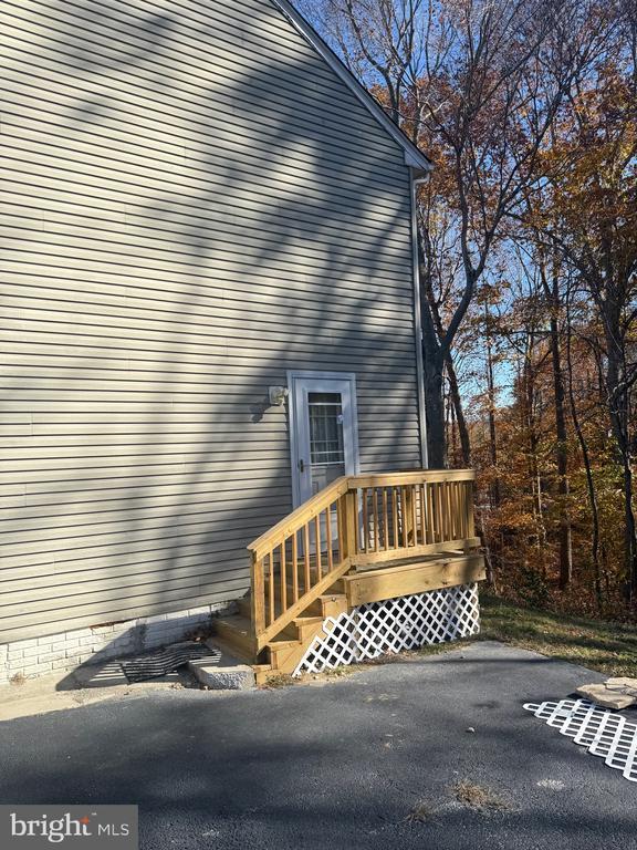 Building Photo - 10021 Windridge Dr