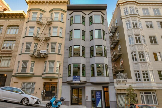 Foto del edificio - 824 Hyde St
