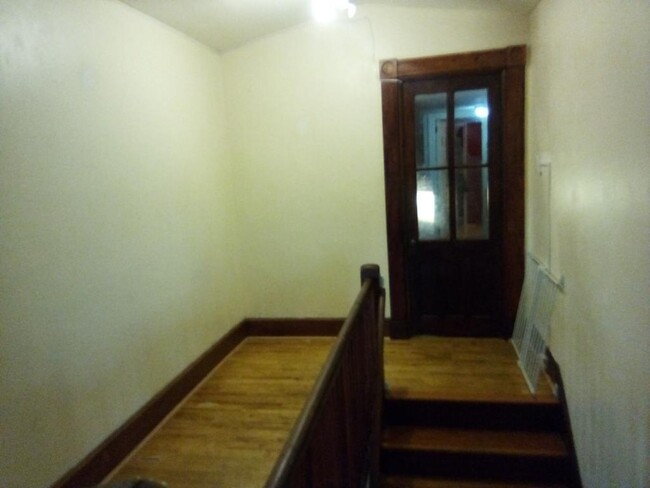 Foto del edificio - 32 Sanford Ave