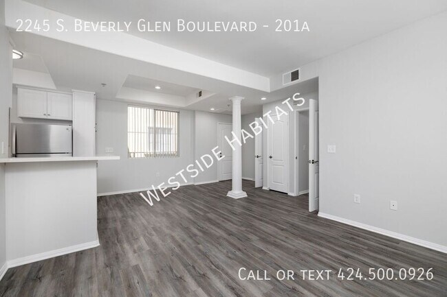 Building Photo - 2245 S Beverly Glen Blvd