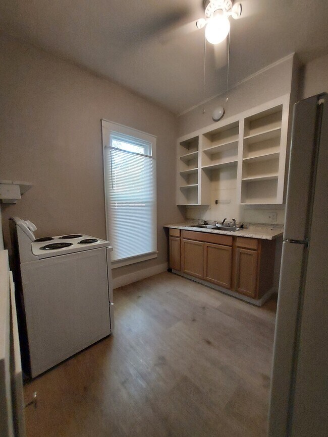 Foto del edificio - 292 Hudson Ave