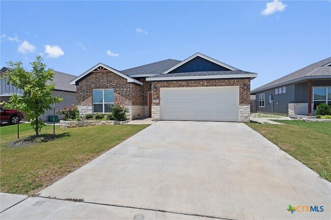 Building Photo - 1602 Flatland Trl