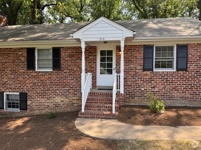 Building Photo - 1941 N Junaluska Dr