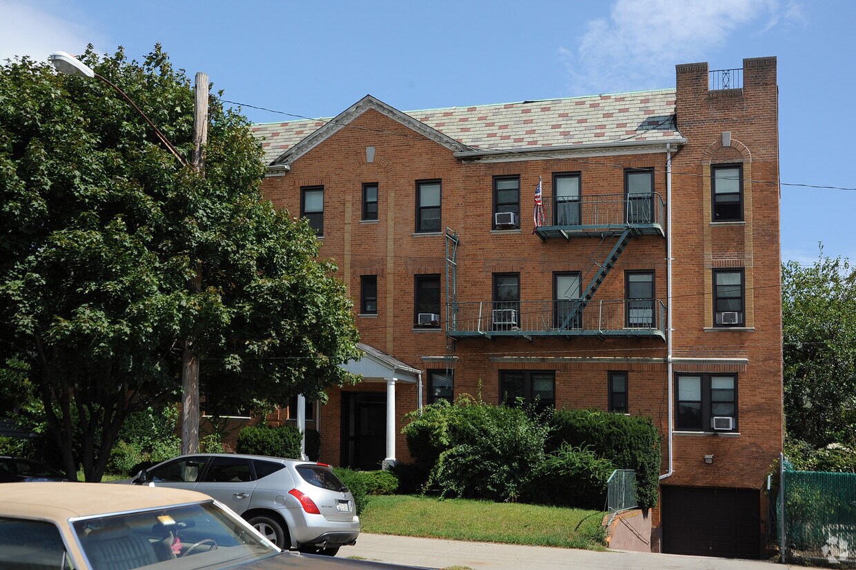 Foto del edificio - 85-29 114th St