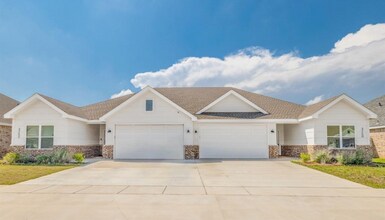 Building Photo - 3752 Kala Dr