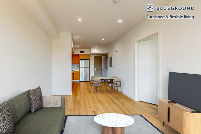 Foto del edificio - 1600 Venice Blvd.