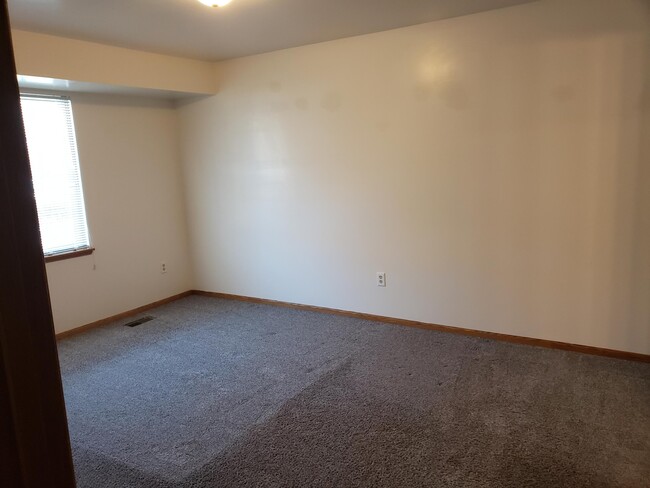 Building Photo - 8300 Shields Dr