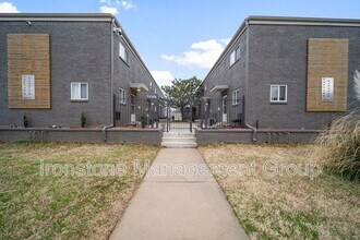 Building Photo - 3636 S Indianapolis Ave