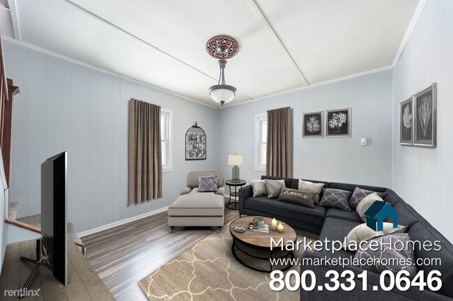 Building Photo - 3 br, 1 bath House - 109 Station St