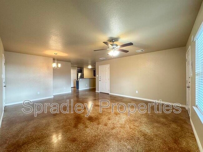 Building Photo - 1511 Kal Ct