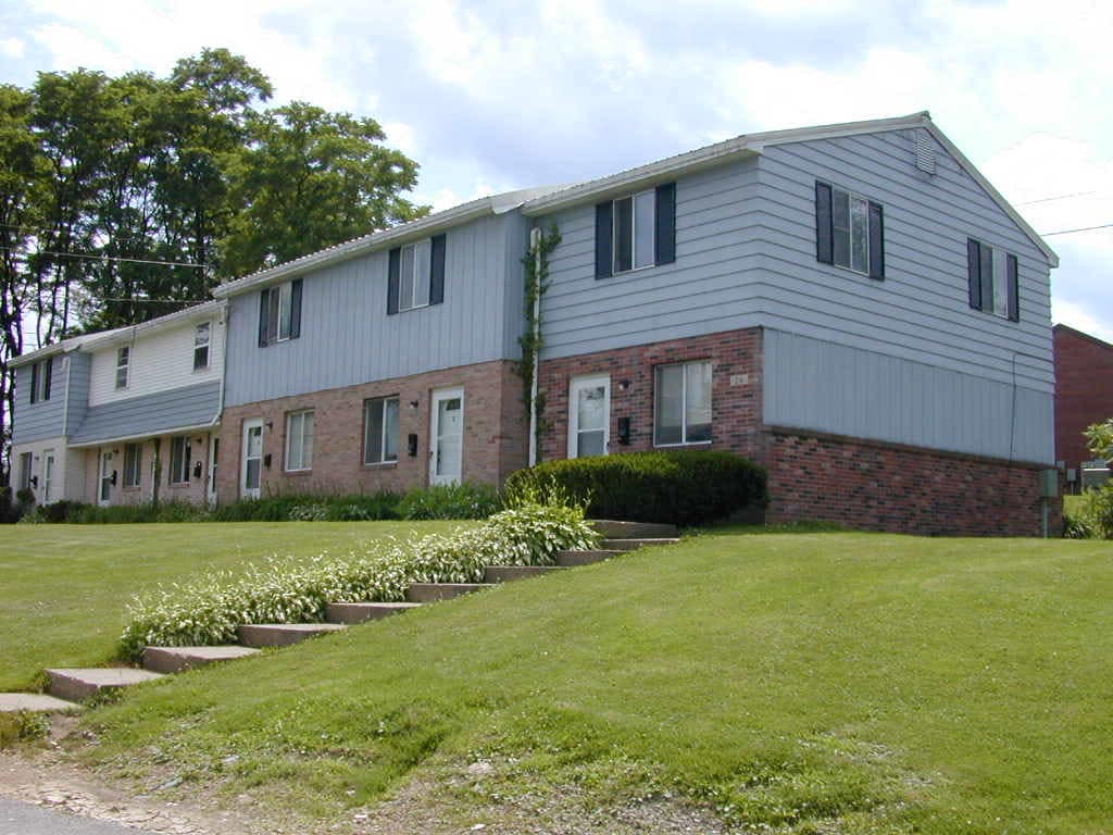 114 Water St, Edinboro, PA 16412 Townhome Rentals in Edinboro PA