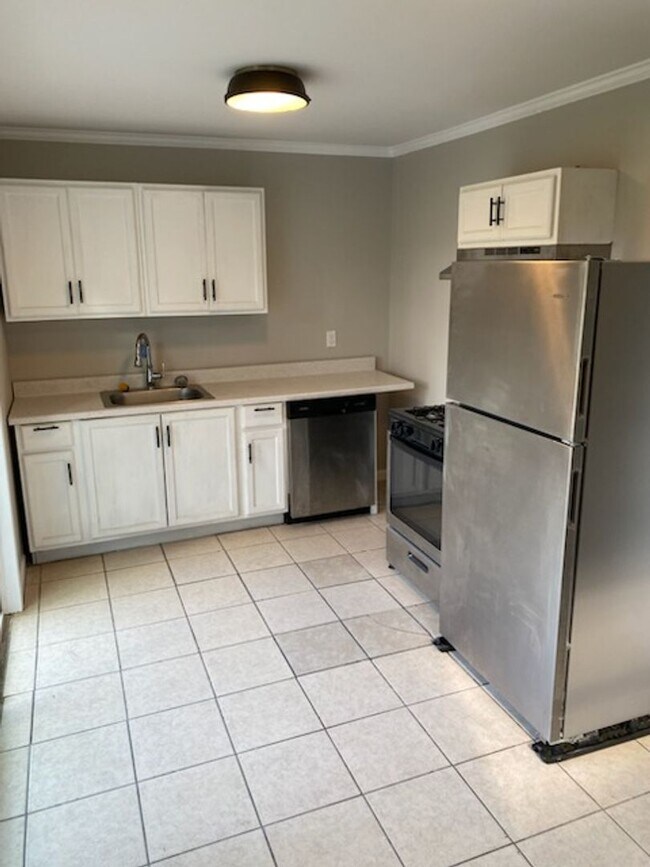 Foto del edificio - Available Now *PET FRIENDLY*