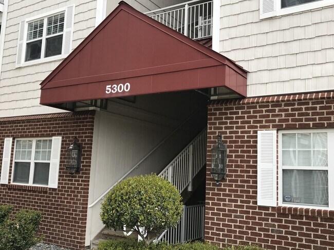 Foto del edificio - SOUTHMOOR @ RIDGELY MANOR