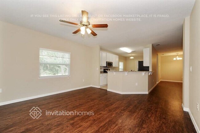 Foto del edificio - 4435 Windsong Ave