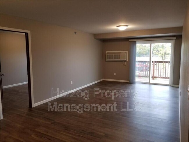 Foto del edificio - 1770 10th Ave E