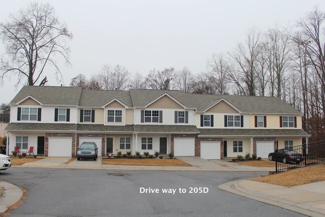 Foto del edificio - 205 Limerick Rd