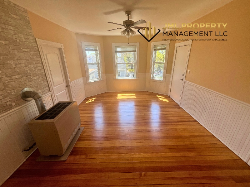 Photo - 121 Irving St (Fall River, MA)