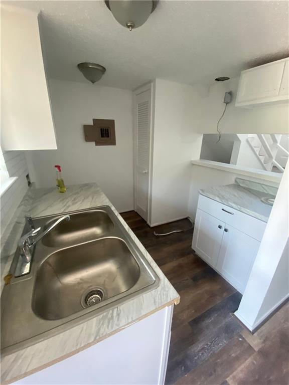 Foto del edificio - 912 W 22 1/2 St