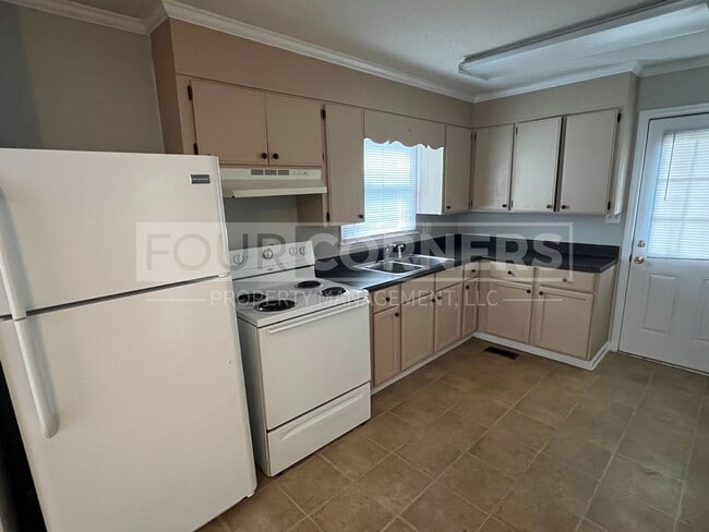 Foto del edificio - Lovely 2 Bedroom 1 Bath Home
