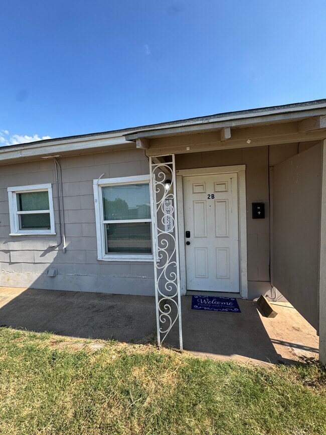 Foto del edificio - 2379 Highland Ave