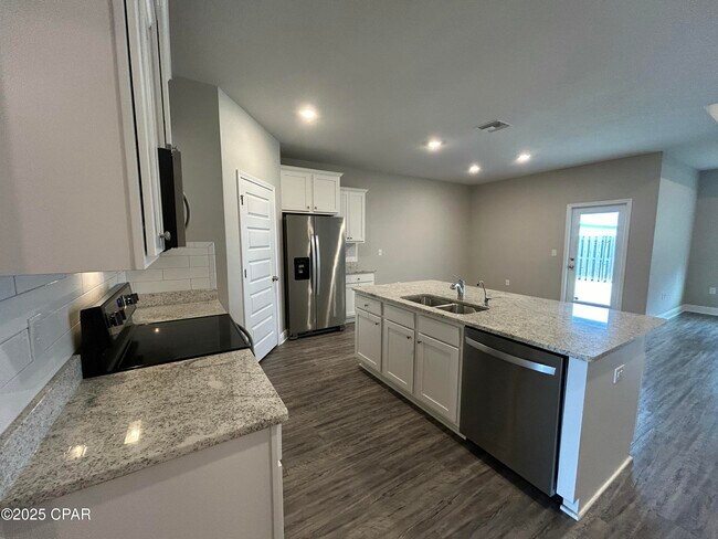 Foto del edificio - 245 Villa Bay Dr