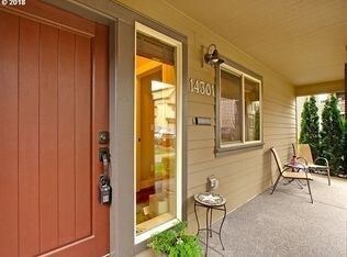 Foto del edificio - 4 br, 3.5 bath House - 14301 SW Burlwood Ln