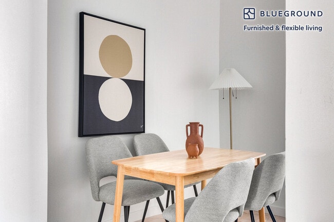 Foto del edificio - 501 1/2 E 83rd St