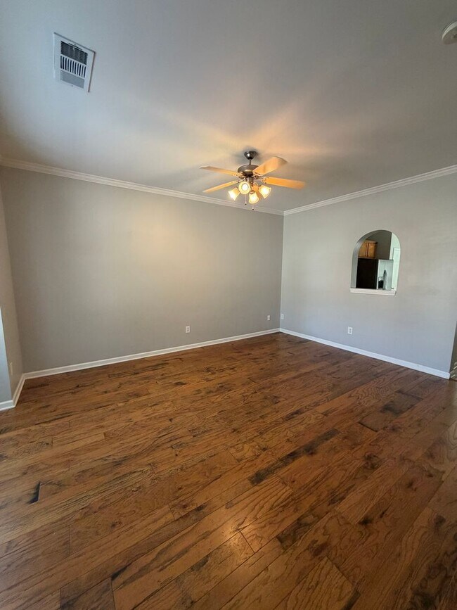 Foto del edificio - 2 Bedroom Brick Townhome in Franklin,TN's Desirable Hardison Hills Community