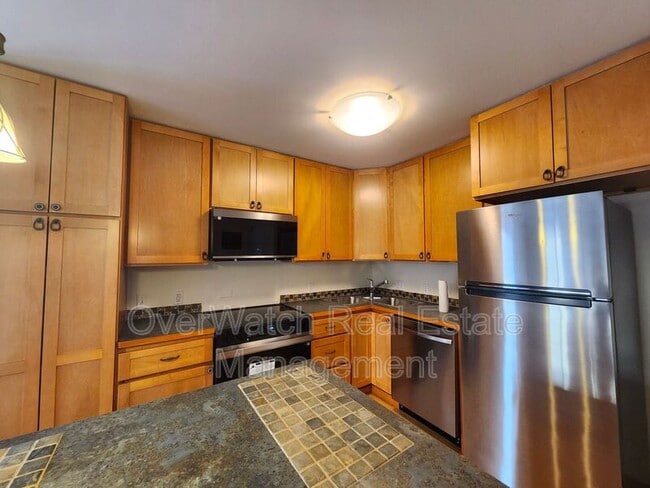 Photo - 140 Eagle St House