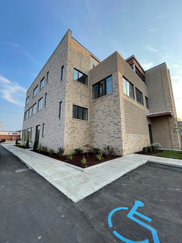Back of Building - 2307 Edison Rd