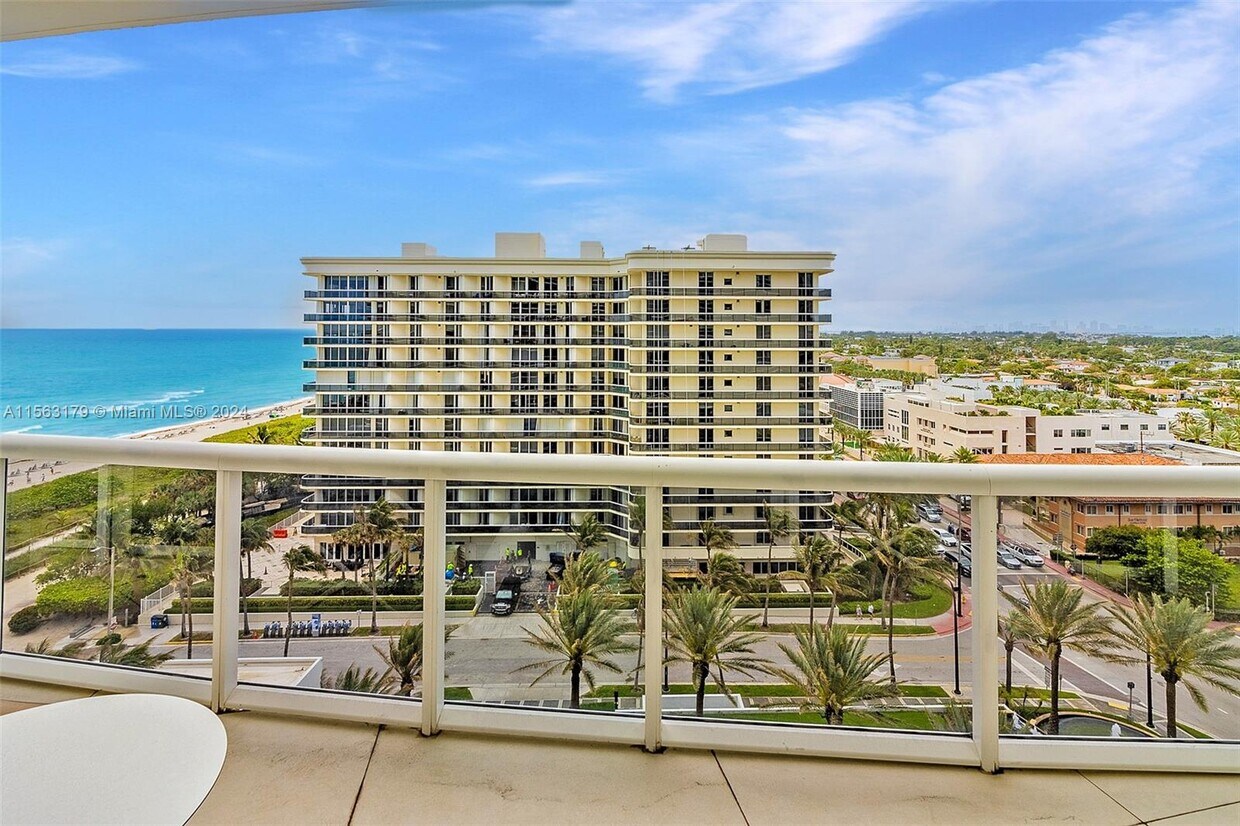 Primary Photo - 9601 Collins Ave