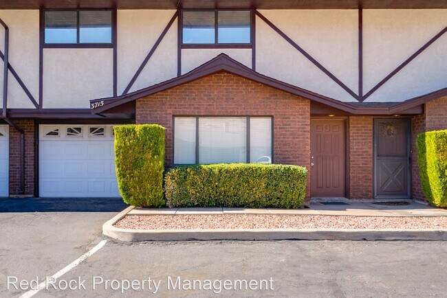 Building Photo - 3 br, 2.5 bath House - 3715 W Gates Circle
