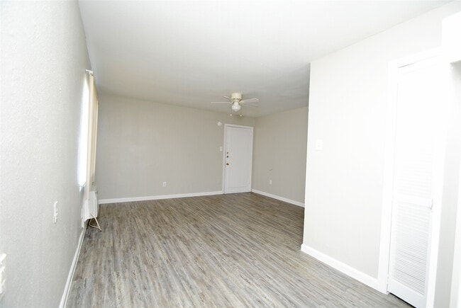 Building Photo - 2501 Yoakum Blvd