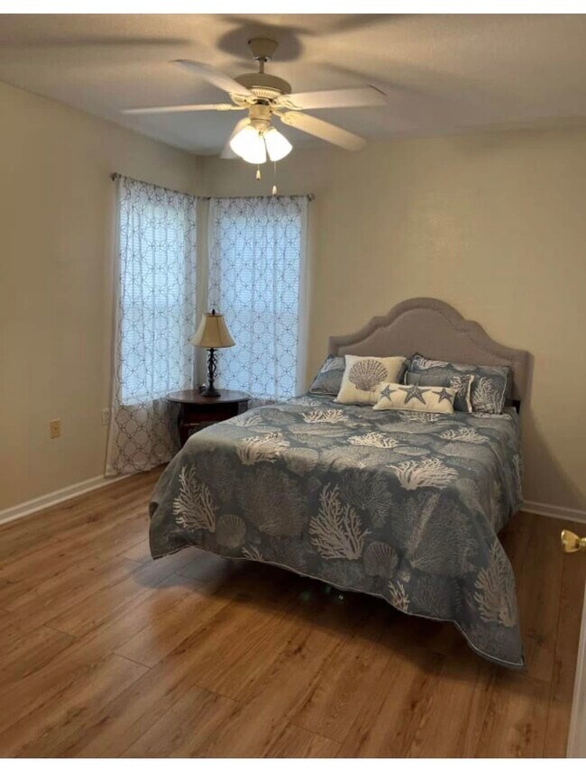 Foto del edificio - 1655 The Greens Way