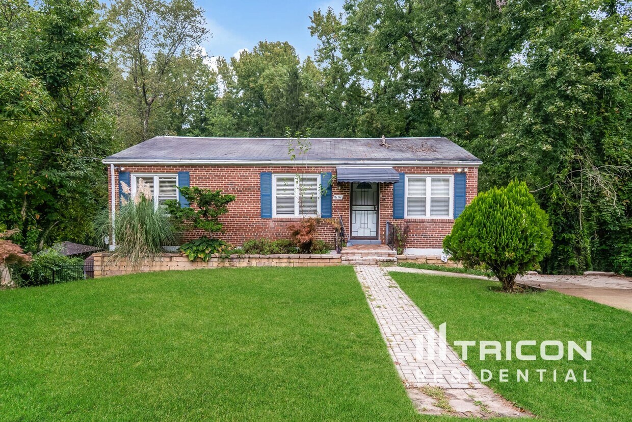 Primary Photo - 1614 Thomas Rd
