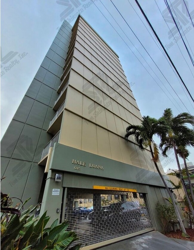 Building Photo - 1215 Alexander St