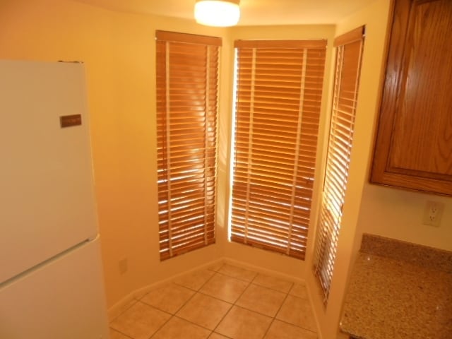 Foto del edificio - 5120 W Carol Ave