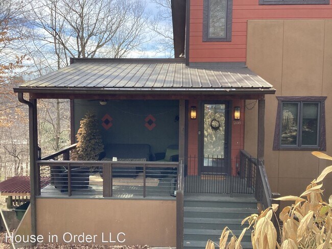 Building Photo - 2 br, 2 bath House - 208 Westover Drive
