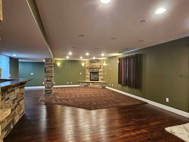 Foto del edificio - 1138 Lakecrest Ct