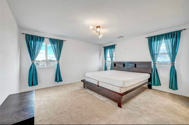 Building Photo - 1485 Sound Ln
