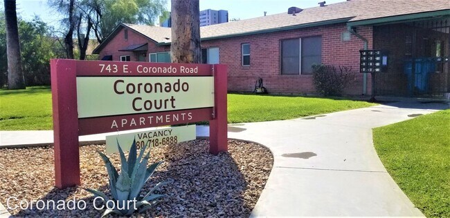 Foto del edificio - 743 E Coronado Rd