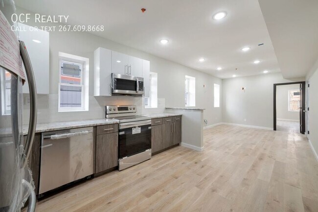 Building Photo - 2 Bed Wharton Apartment