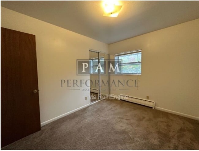 Foto del edificio - 2859 S 6th St