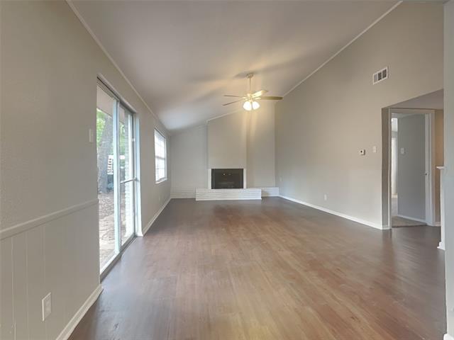 Foto del edificio - 1401 Wisteria Way